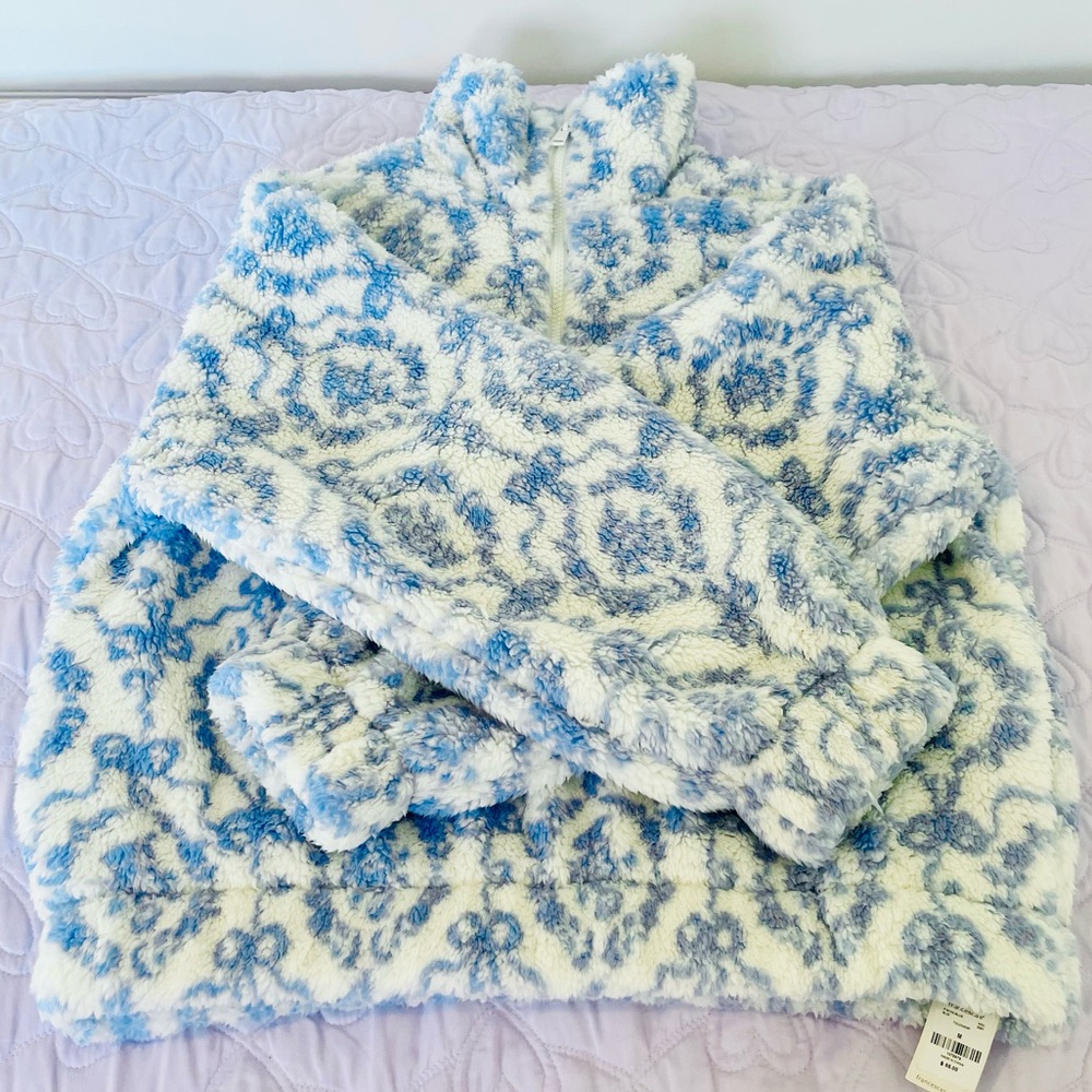 Abby Sherpa Quarter Zip Pullover - Picture 4 of 5